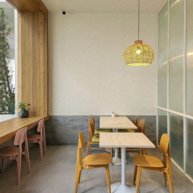 Pretty Start of the Day at Risu Cafe