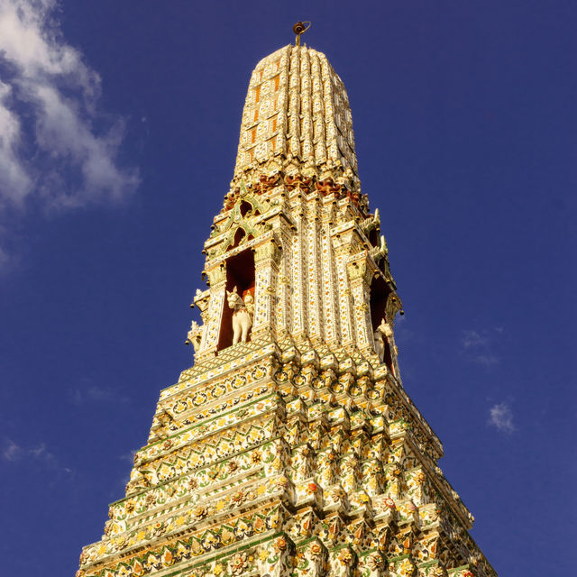 วัดอรุณความงามเหนือกาลเวลาที่ต้องไปสัมผัสด้วยตนเอง