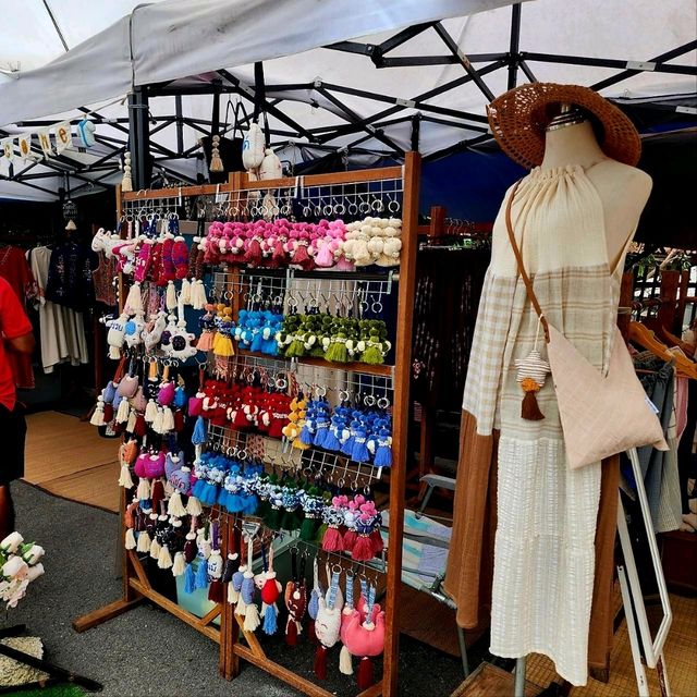 พิกัด ตลาดชุมชนตอนเช้าเชียงใหม่ - จริงใจมาร์เก็ต