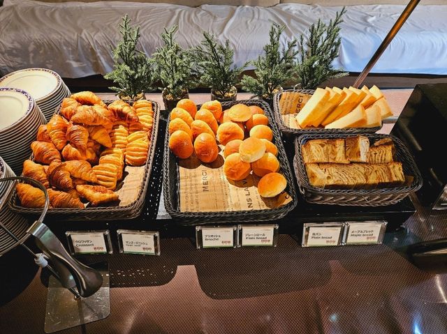 Start your day with a nice breakfast at Bistro Japonais Ichinozaka