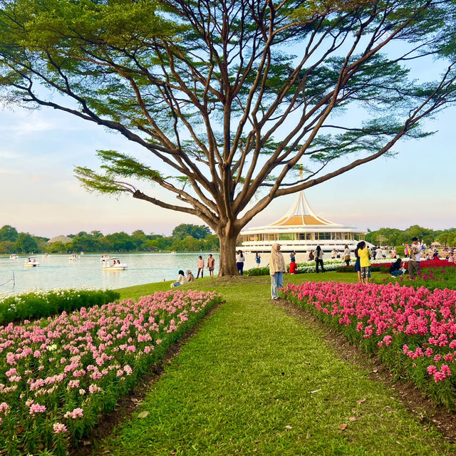 สวนหลวงร.9 สวนสาธารณะที่ใหญ่ที่สุดในกรุงเทพ