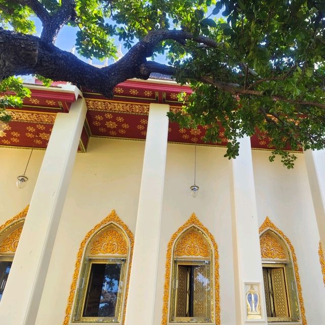 ไหว้หลวงพ่อโต @ วัดไชโยวรวิหาร อ่างทอง