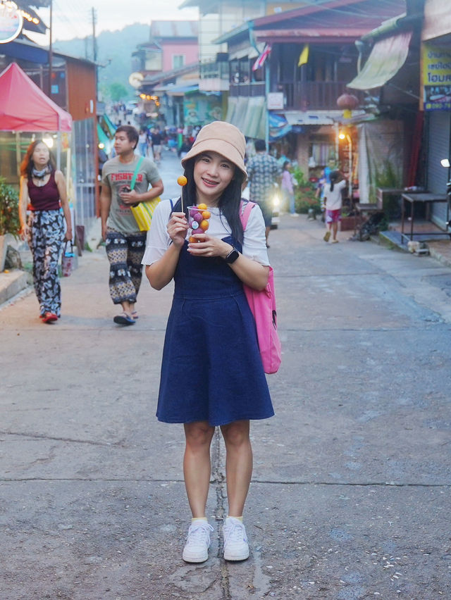บ้านอีต่อง เมืองในสายหมอก