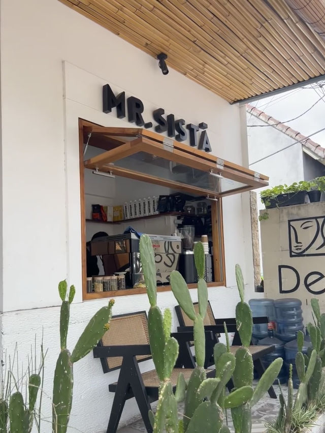 Mr. Sista Café: Where Bali’s Best Coffee Meets Cozy Vibes