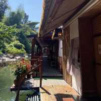  Hua Cha Tea House กาญจนบุรี ร้านชาลับริมน้ำ
