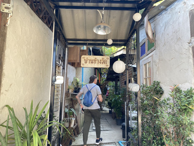 ‘บ้านข้างวัด’ ที่เที่ยวชิค ๆเชียงใหม่