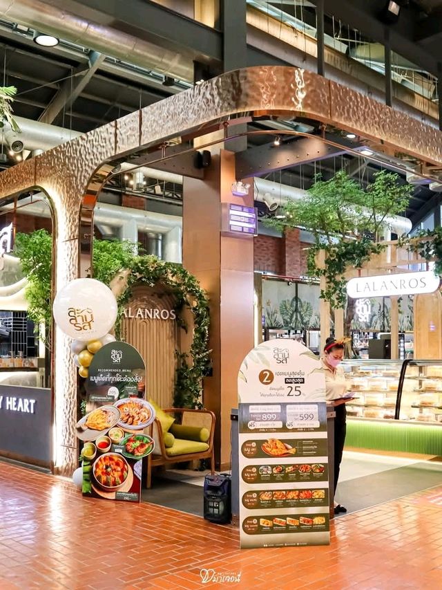 มาที่เดียวได้ครบทั้งอาหารและคาเฟ่