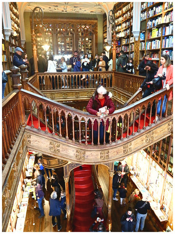ポルトガル/ポルト】世界一美しい書店＊Libraria Lello（レロ書店