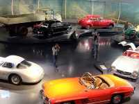 Mercedes-Benz Museum เมือง Stuttgart เยอรมัน