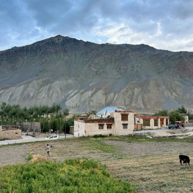 🏔️ Hidden Beauty of the Himalayas – Untouched Paradise 🌿