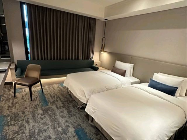 以海鮮自助百匯聞名的「台南桂田酒店 Queena Plaza Hotel」