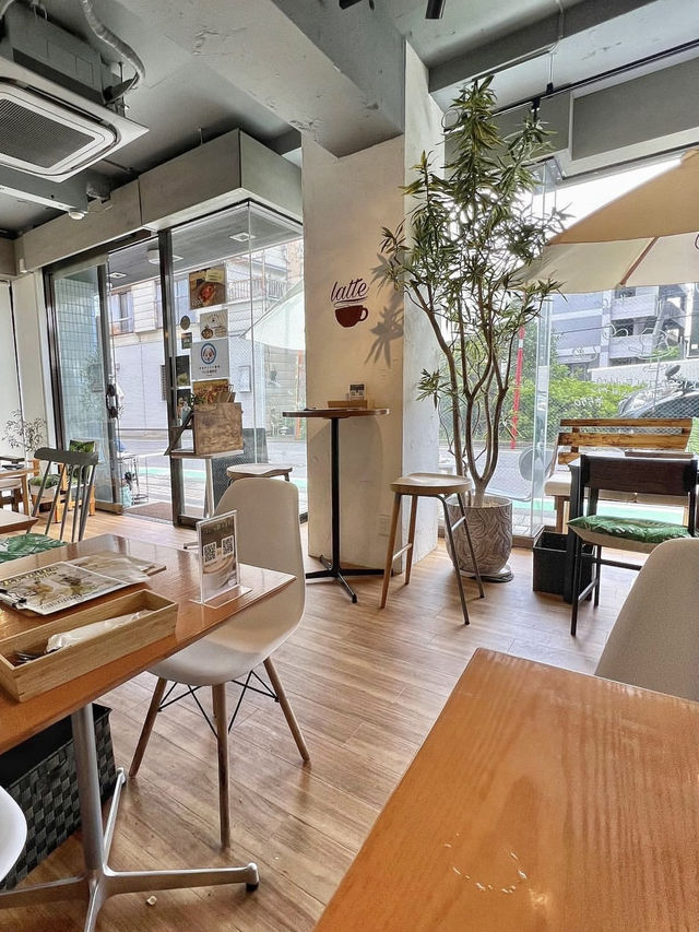 Relaxing Tea Time at LATTE☕️