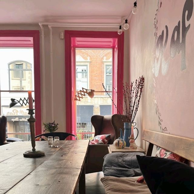 coffee & Brekkie