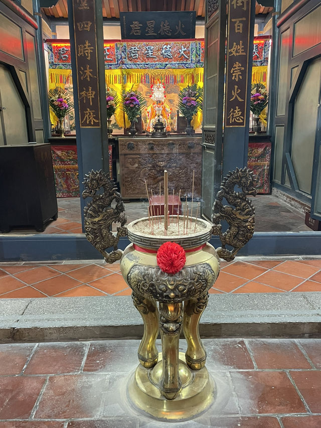 A Visit to Tainan Grand Mazu Temple: History, Culture, and a Touch of Divine Luck 🙏✨ 