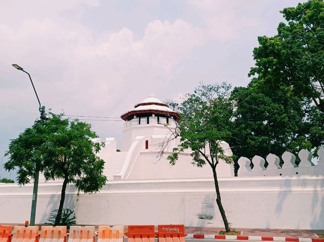 泰國曼谷市中心老城區古跡寺廟雕像古堡公園一日遊行程，適合打卡拍照📸