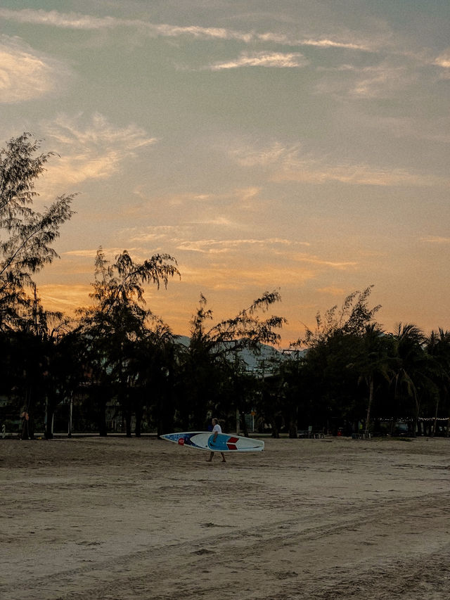 หาดสามร้อยยอด | ประจวบตีรีขันธ์