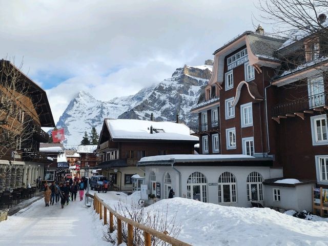 スイスアルプスの隠れた宝石、ミューレン(Murren)の魅力