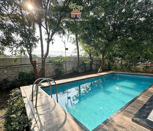 Bungalow 2 BHK, 3 BHK
