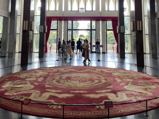 集東方智慧與西方建築於一身：胡志明市前南越總統府一遊