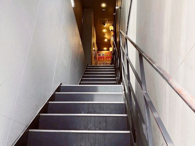 名古屋美食｜在地人推薦深藏2樓內臟炒野菜~竟是知名野狼系拉麵店