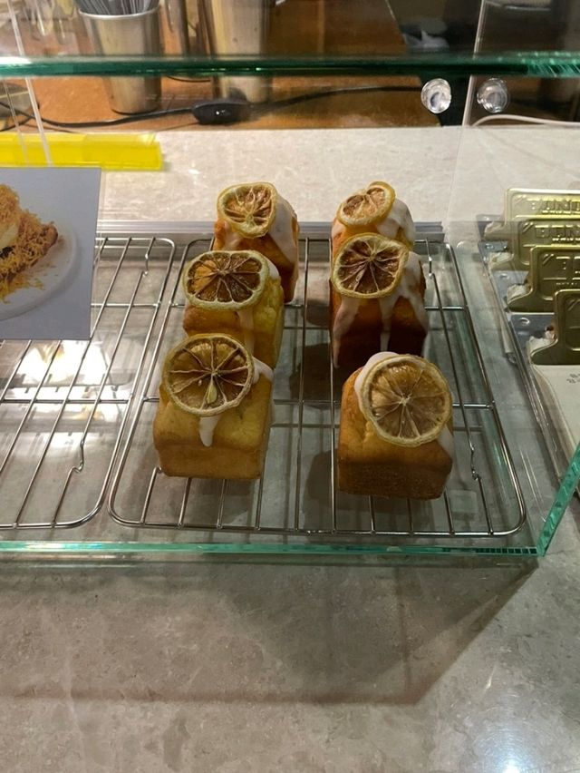 [🇰🇷プサン] デックスコーヒー｜ジャンポの落ち着いたカフェでリラックスした時間を