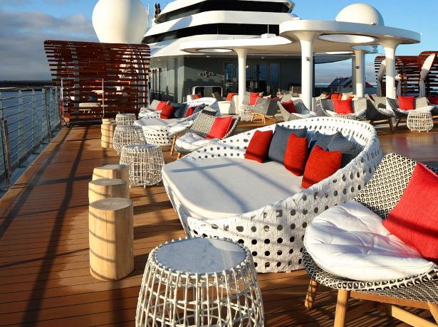 🌿✨ CELEBRITY FLORA: The Most Luxe Way to Crash into a Volcanic Island! 🚢🌋