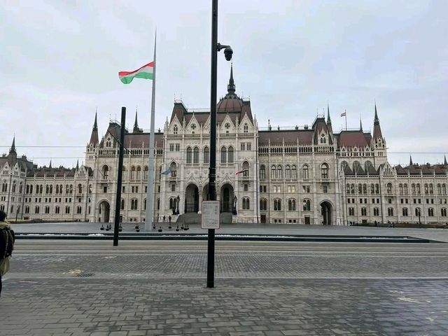 Soaring Above the City: A Breathtaking Experience on the Ferris Wheel of Budapest