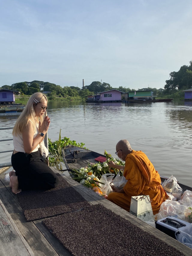 เที่ยววัดโบสถ์ อุทัยฯ วัดเก่าแก่สมัยรัตนโกสินทร์🙏🏻