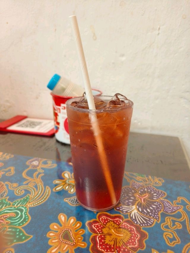 Retro Vibes and Classic Fried Rice Feels