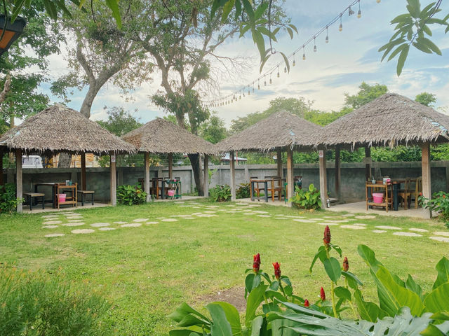 ร้านอาหารลาบเป็ดคนลือ สาขาโนนหงษ์ทอง