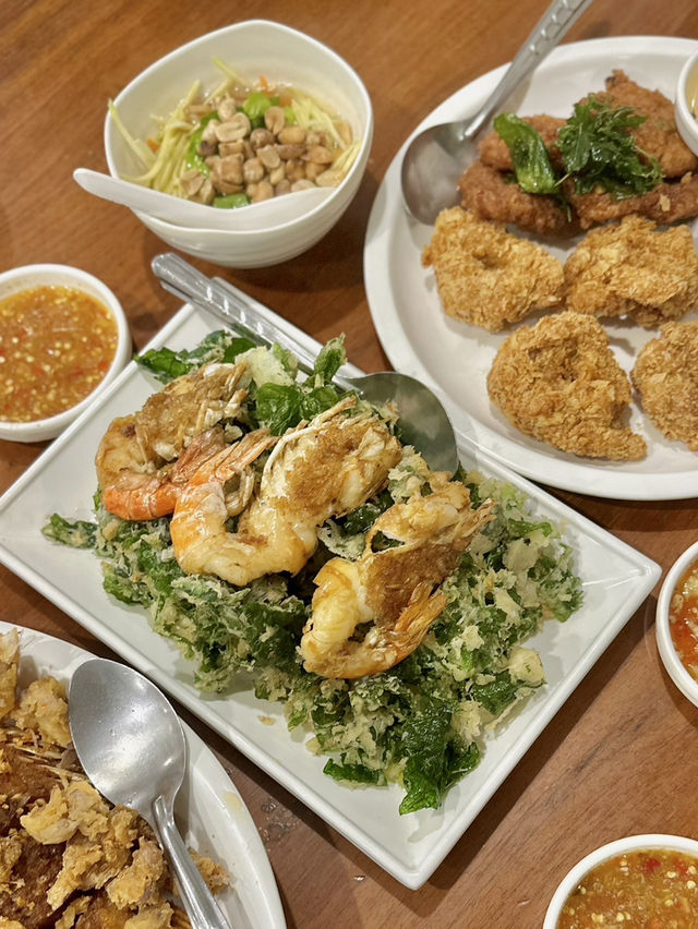 “กุ้งเป็น” ร้านอร่อยเส้นสุพรรณฯ