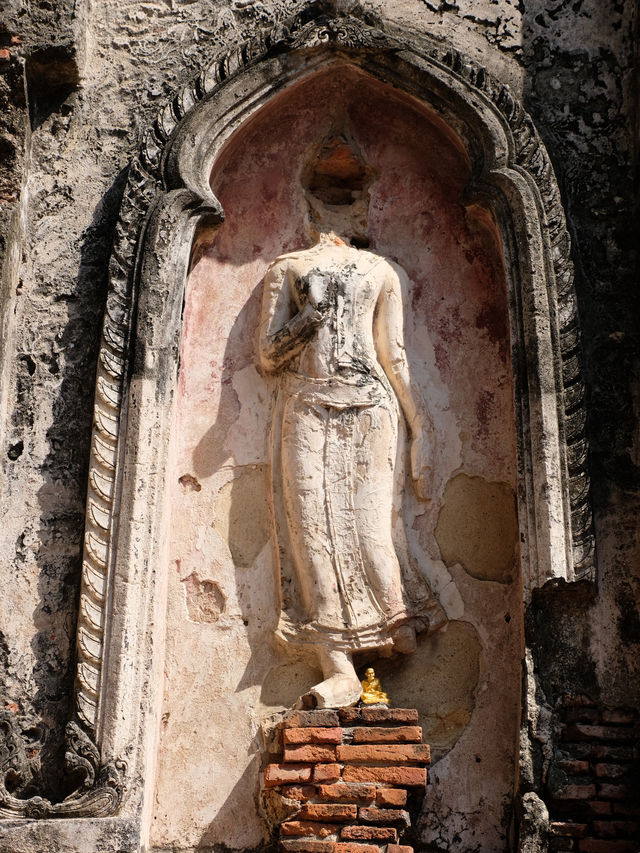 วัดเชิงท่า อยุธยา – ความสงบริมแม่น้ำกับงานศิลป์