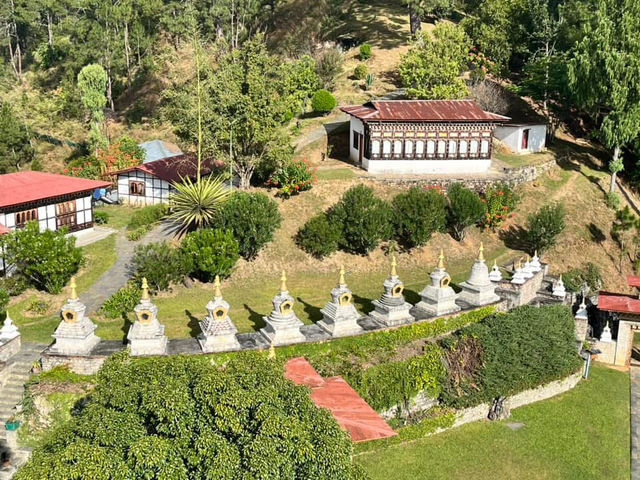 Khamsum Yulley Namgyal Chorten – A Hike With a View That Stays With You