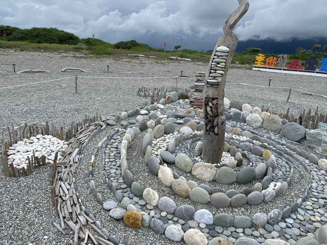 曼波新城 太平洋國際疊石藝術季 石與海的對話