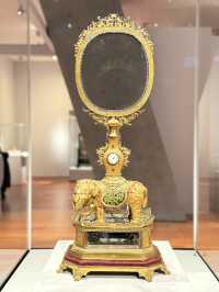 【香港】 故宮又有新展覽3：輪換最新藏品：新龍袍、自來鐘！