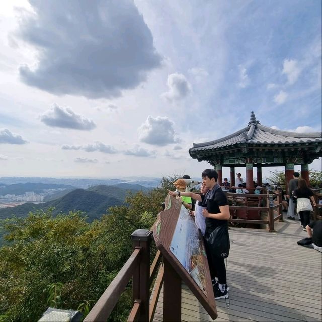 Quick Hike, Epic Views, Total Chill
