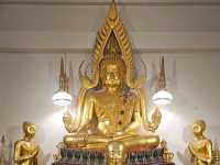 กราบพระหลวงพ่อแขนลาย ที่วัดดังอยุธยา