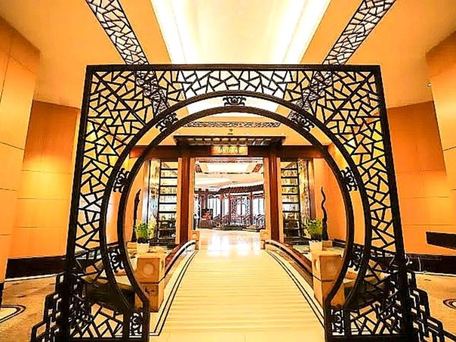 "LN Garden Hotel Guangzhou: Timeless Elegance in the Heart of the City"