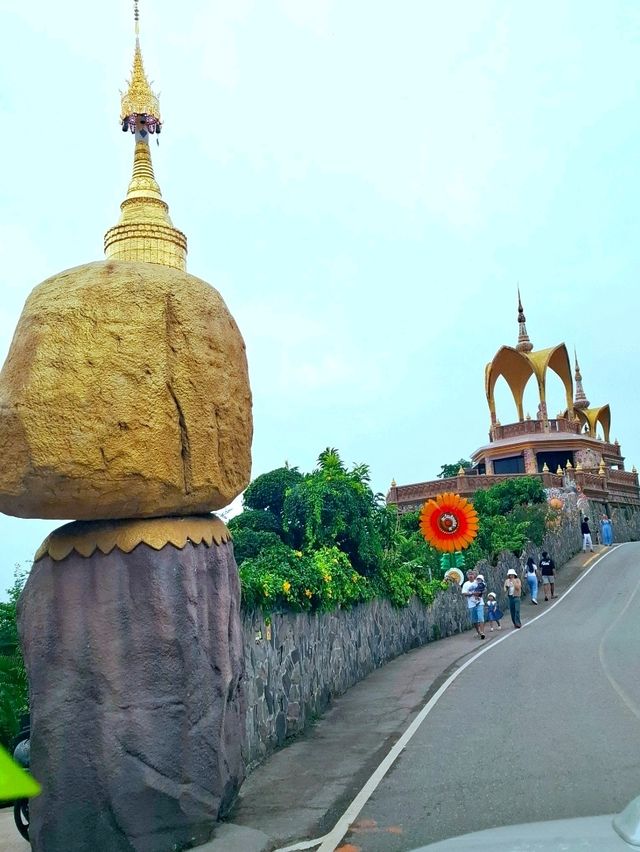 วัดพระธาตุผาซ่อนแก้ว วัดที่ไม่หยุดพัฒนา