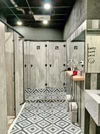 1919 Backpacker Inn (One Night Hostel) – Stylish, Clean & Super Convenient