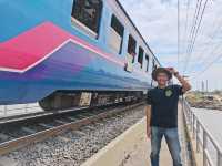รถไฟลอยน้ำ บ้านโคกสลุง จ.ลพบุรี