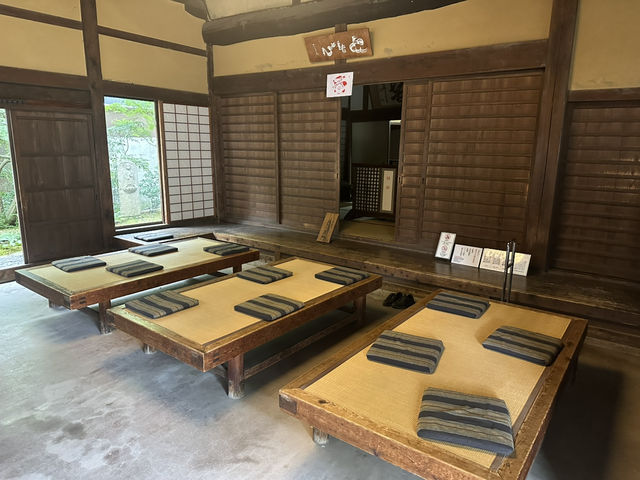元興寺：在奈良的歷史長河中探索千年古寺的靜謐之美！
