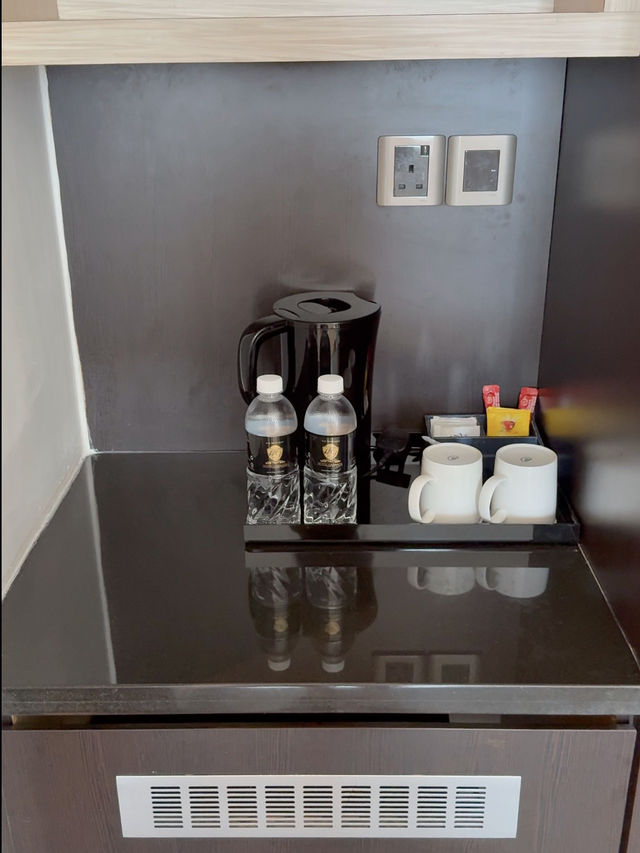 Room tour of Hotel Granada’s Deluxe Queen Room - Clean & Comfortable Stay