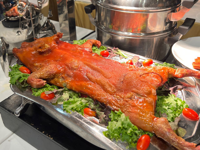 🥩 Wagyu, Foie Gras & More: A Buffet Feast at The Berkeley Dining Room 🍽️