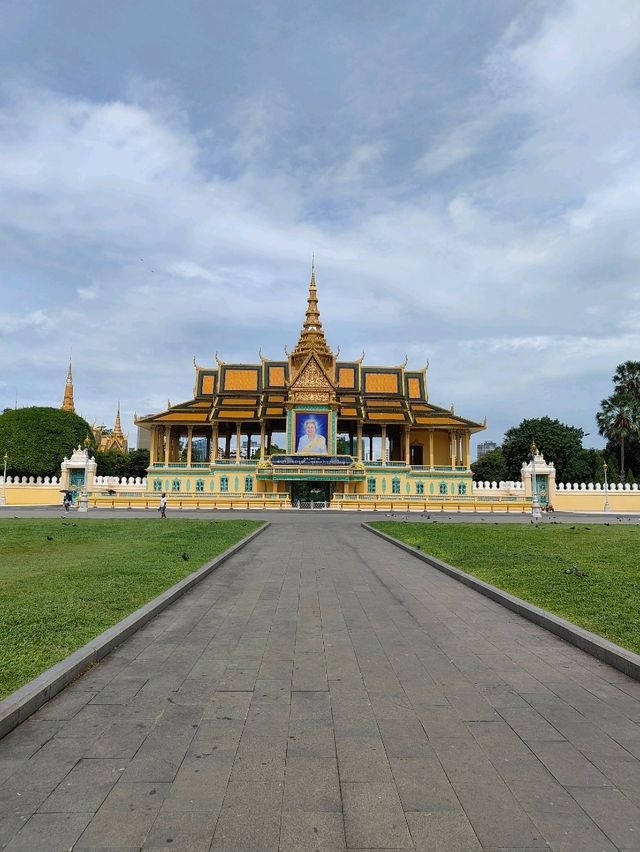 The Royal Jewel of Phnom Penh: Cambodia’s Grand Palace