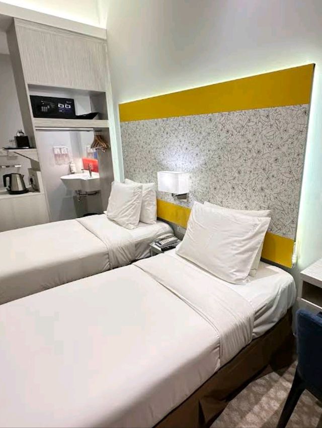 🏨✨ Holiday Inn Express JB – Smart Comfort Close to Central JB! 🇲🇾