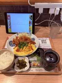 沖繩｜來口雞湯暖胃 金獎店家「雞全餐」黃金塔塔醬用上三顆蛋