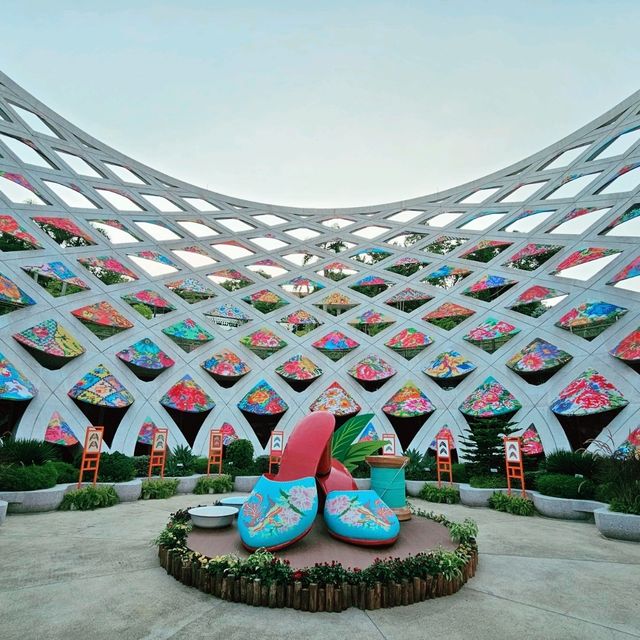 Sentosa turns Peranakan