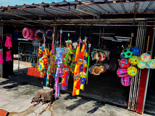Teluk Batik – A Relaxing Summer Escape
