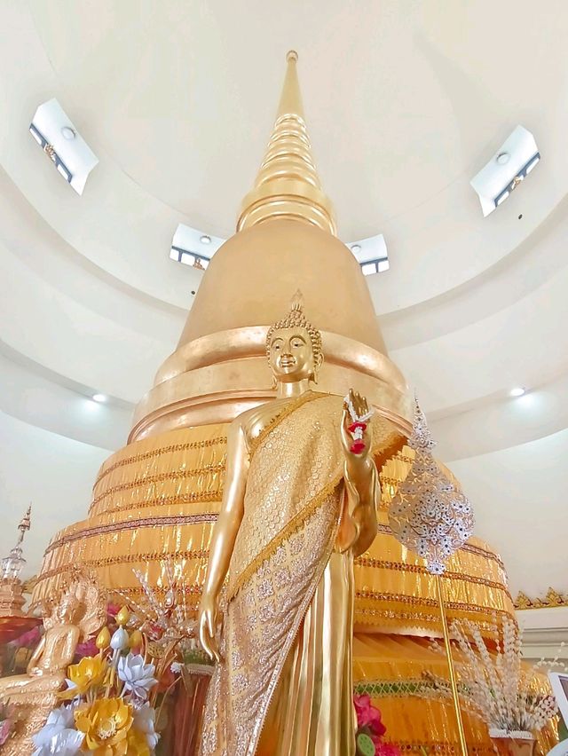 ไหว้พระ วัดพระศรีมหาธาตุ บางเขน